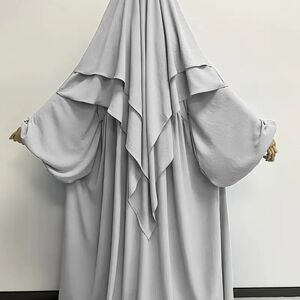 Umrah Abaya
